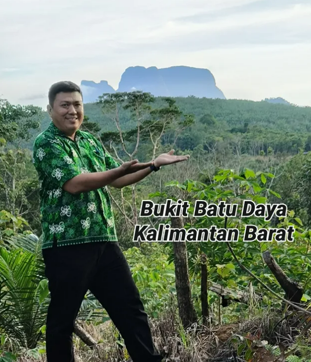 dr. Simon Yosonegoro Liem, Sp.MK, MHKes